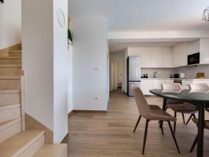 Holiday Home Escape on lake by Interhome