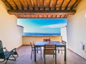 Apartment La Casina di Riccardo by Interhome