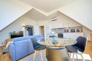 Klimatisiertes Dachgeschoss Metro Nähe