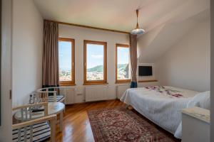 Standard Double Room upper floors no elevator room in Casa Cranta