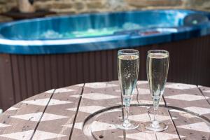 The Granary with hot tub - 2 miles from Skipton