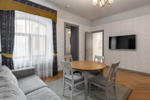 Roze Republikas Apartments