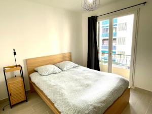 T2 Bleu Mer - Centre ville , Climatisé , 5 min de la plage et à 250m de la gare