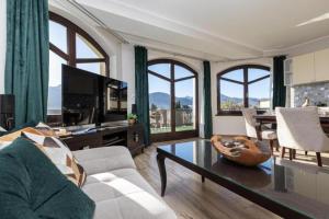 2 łączone Apartamenty z tarasem i balkonem - Butorówka