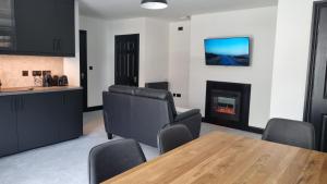 Monkey Puzzle Apartment No1