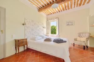 Bastide for holidays in Provence - La Maison du Bonheur