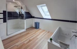 Maisons de vacances Maison Avec Piscine Vue Mer : photos des chambres