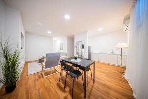 Flex SelfCheckIns 189 - Zagreb - Bedroom - Parking