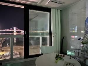 Gwangan Ocean Gamsung House