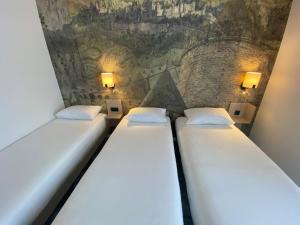 Hotels Hotel Pont Rouge , Carcassonne : photos des chambres