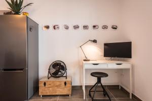 "Sun down" by Corralejobeach Apartments