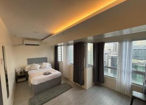 2BR Bi-Level BGC Skyline 150mbps WiFi
