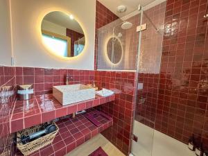 Maisons d'hotes Le Spot - Bain Nordique – Vue Cathedrale : photos des chambres