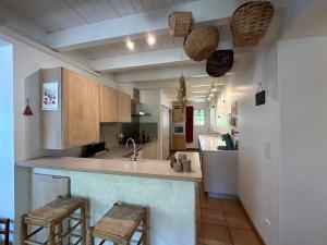 Maisons de vacances La Maison du Petit Herisson de 170 m2 avec jardin parking accueil de 6 personnes barbecue : photos des chambres