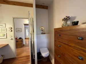 Maisons de vacances La Maison du Petit Herisson de 170 m2 avec jardin parking accueil de 6 personnes barbecue : photos des chambres