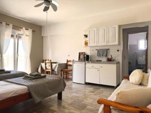 New Poseidon Apartments & Studios