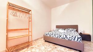 Ampio appartamento con vista monti Wi-Fi veloce, self check-in, vicino stazione e centro