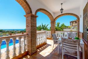 Villa Tres Olivos by Villa Plus