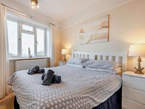 1 Bed in Barton On Sea 91664