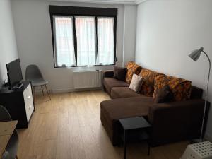 La Glicinia VUT-7355-AS