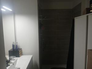 Appartements Studio 5 minutes RER A : photos des chambres