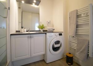 Appartements La Blanche Hermine - city center - parking : photos des chambres