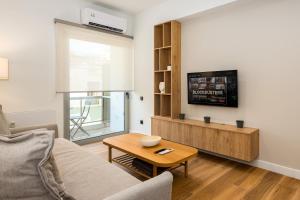Plaka Gem - Modern, Central Flat in Prime Location