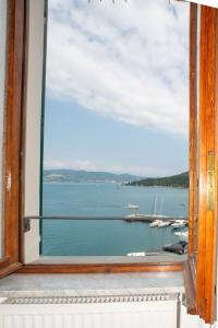 Penthouse with a Dream Sea View in Portovenere