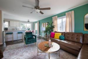 Vibrant Modern Retreat Close to Denver and Trails