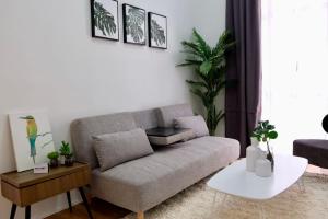 Golf Penthouse Balcony BGC