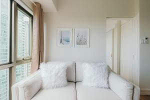 Modern Coastal Design 1 BR Condo Golf View BGC