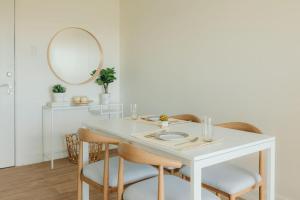 Modern Coastal Design 1 BR Condo Golf View BGC