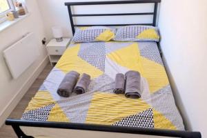 6-bedroom House in Morden, London (Zone 4)