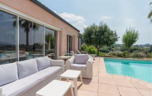Maisons de vacances Villa Piscine Privee : photos des chambres