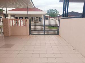 Cream Roof Homestay