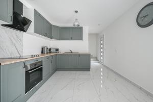 Maisons de vacances Casa di Luce - Garden - 9 people - Close to La Defense : photos des chambres