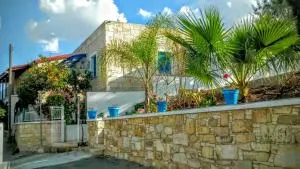 Tzionis Holidays Stonehouse - Pyrga