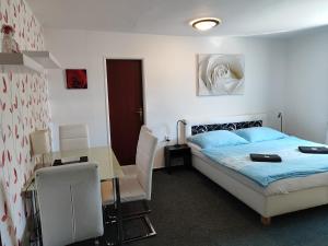 Superior Two-Bedroom Apartment room in Pension Pugner