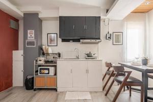 L1 Twin Bed Staycation in Bonifacio Global City