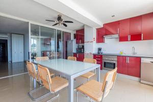 Beachfront apartment Praia dos Aveiros