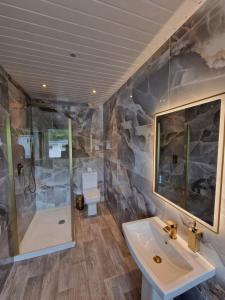 Penthouse - Duplex Flat - Central Location