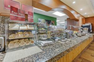 Best Western Plus Arroyo Roble Hotel & Creekside Villas
