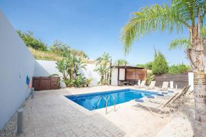 Villa Kanthos - Beautiful 4 Bedroom Protaras Villa With Pool