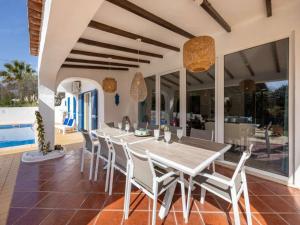 Splendid Carvoeiro Villa 6 Bedrooms Casa Sacha Marias Short Drive To Centre Great Pool Area