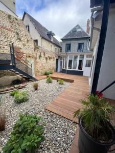 Maisons de vacances Les Flobarts - grande maison de famille en centre ville a 50m de la baie : photos des chambres