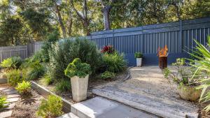 Sea Vista at Shoal Bay - Heated Pool, Fireplace and Views