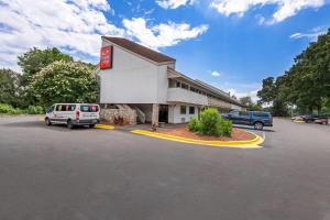 Econo Lodge Charlotte Airport