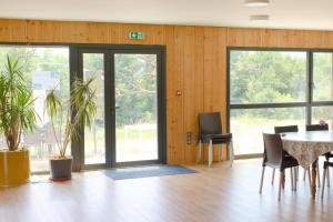 Maisons de vacances Ecolodge Entre Nature & Silence Au Coeur du Quercy : photos des chambres