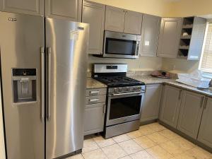 Peculiar N 5th street