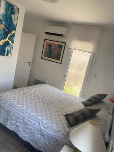 Maisons de vacances Pleasant modern house t4 airco pool jacuzzi parking : photos des chambres